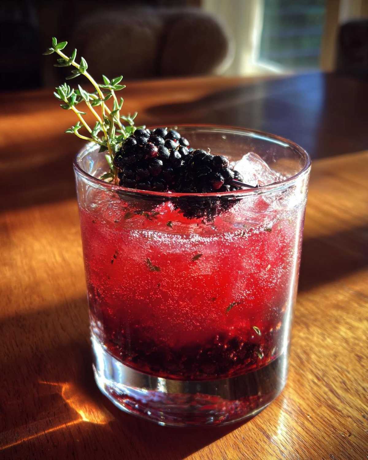 Blackberry Thyme Gin Smash - detail 2