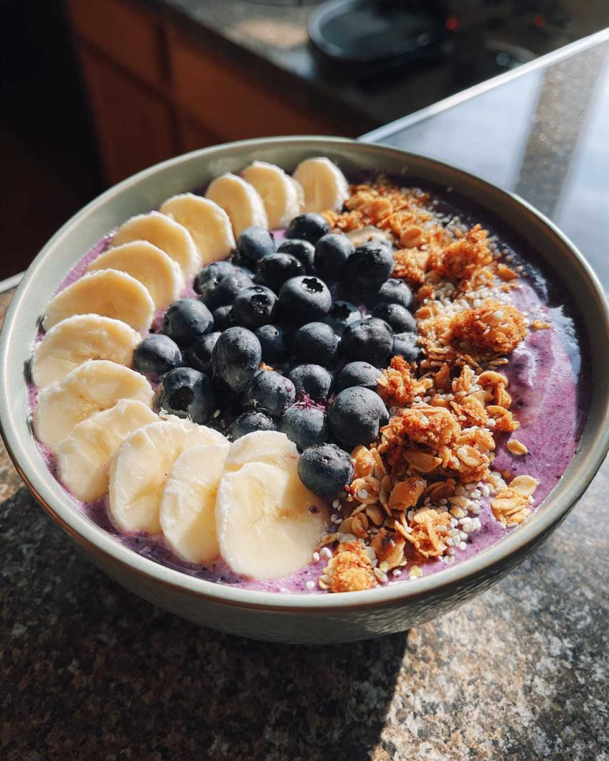 Blueberry Banana Smoothie Bowl - detail 3