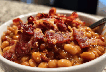 Homestyle Baked Beans with Bacon