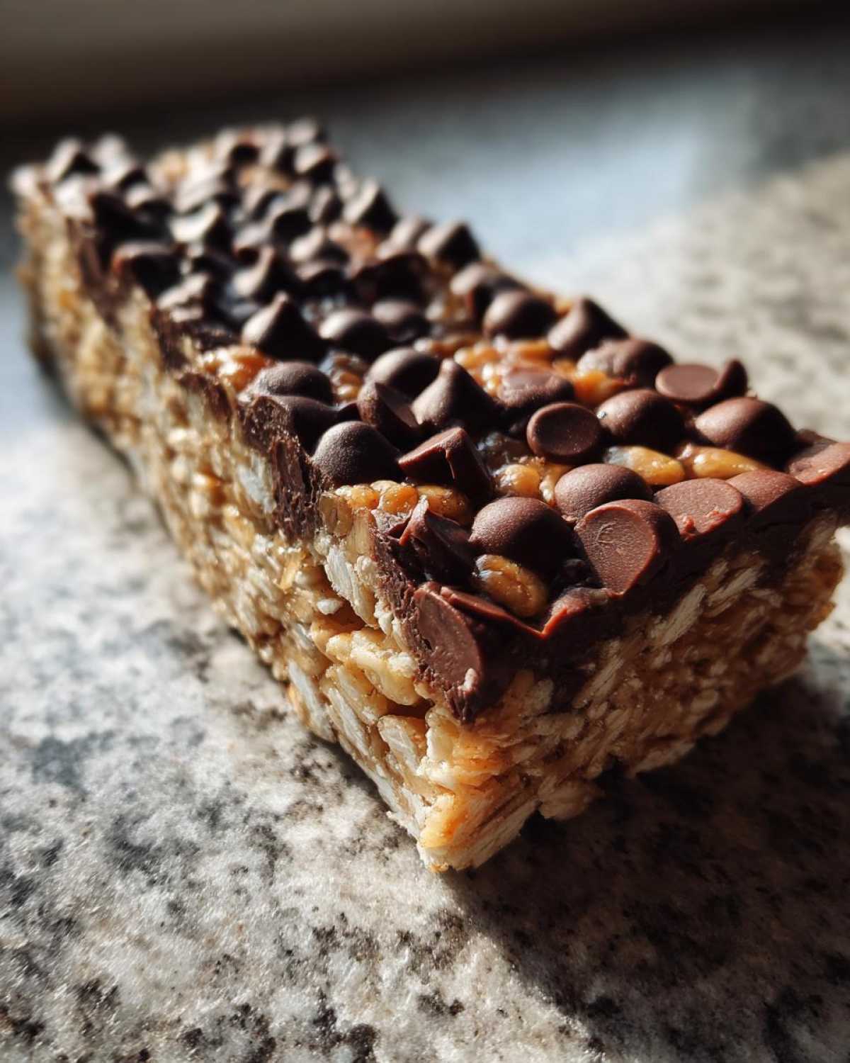 No-Bake Chocolate Chip Granola Bars - detail 1