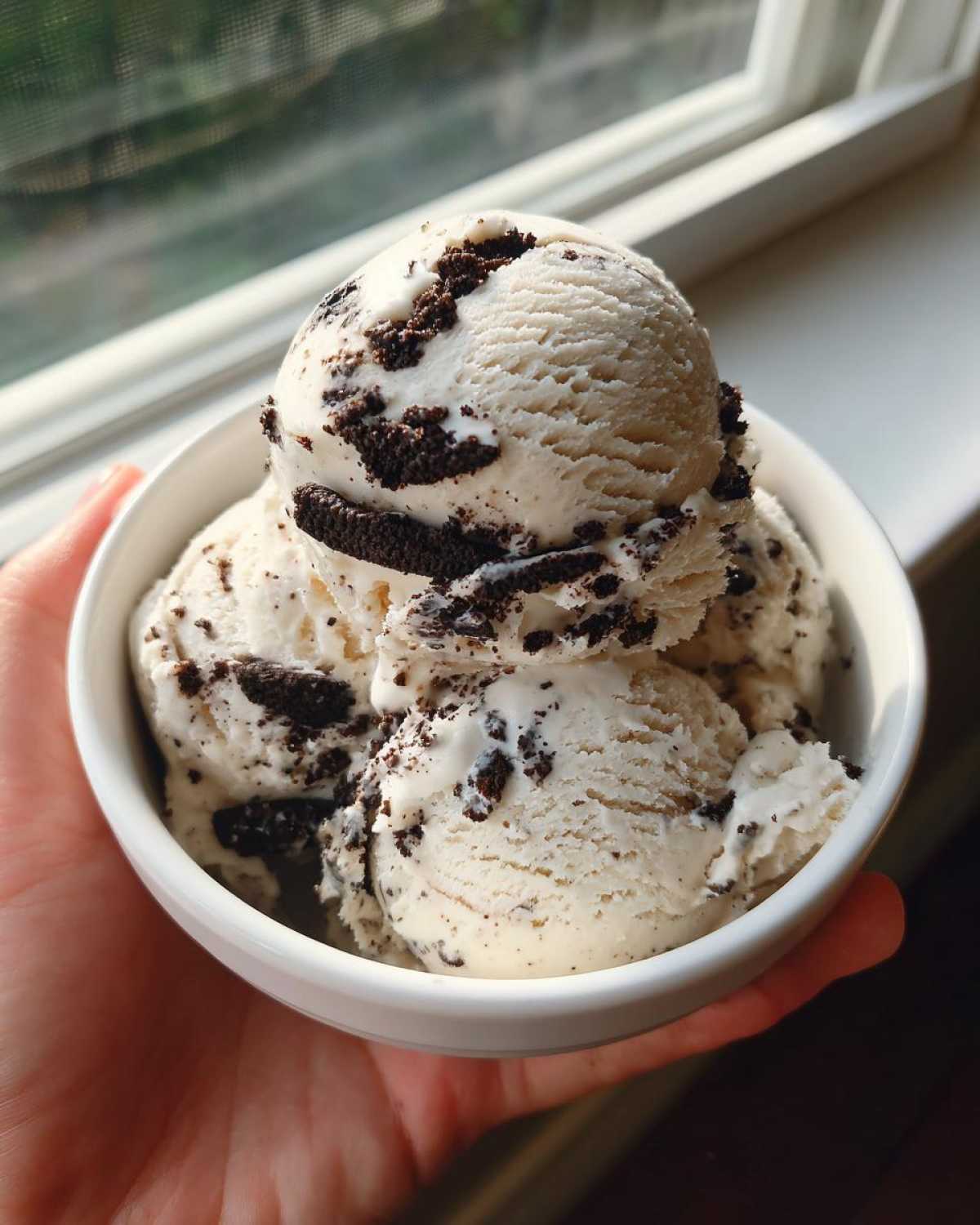 No-Churn Cookies & Cream Ice Cream - detail 2