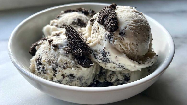 No-Churn Cookies & Cream Ice Cream