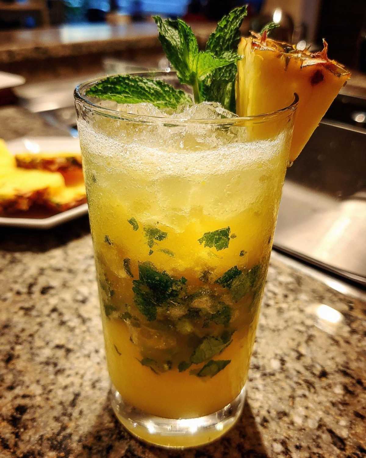 Pineapple Coconut Mojito - detail 4