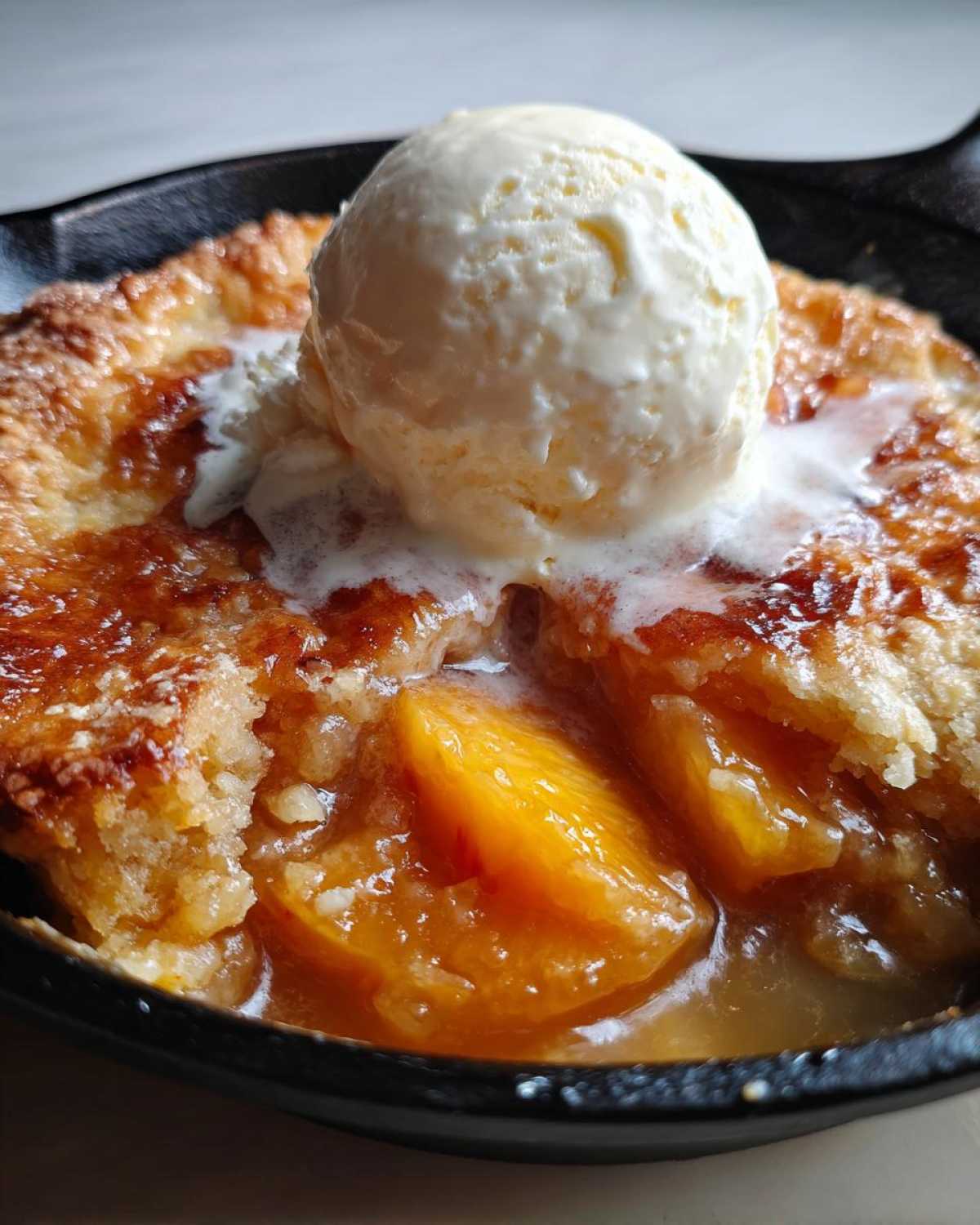 Skillet Peach Cobbler à la Mode - detail 3