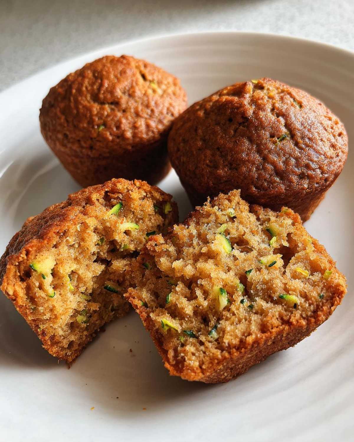 Vegan zucchini muffins - detail 1